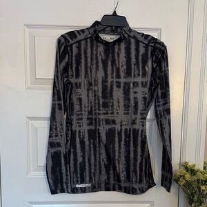 Under Armour Black and Gray M Coldgear Mock